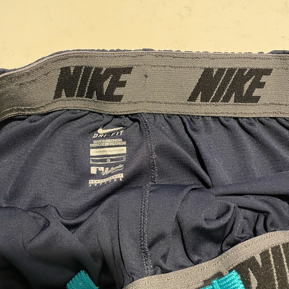 nike men's dri fit shorts, seattle mariners logo